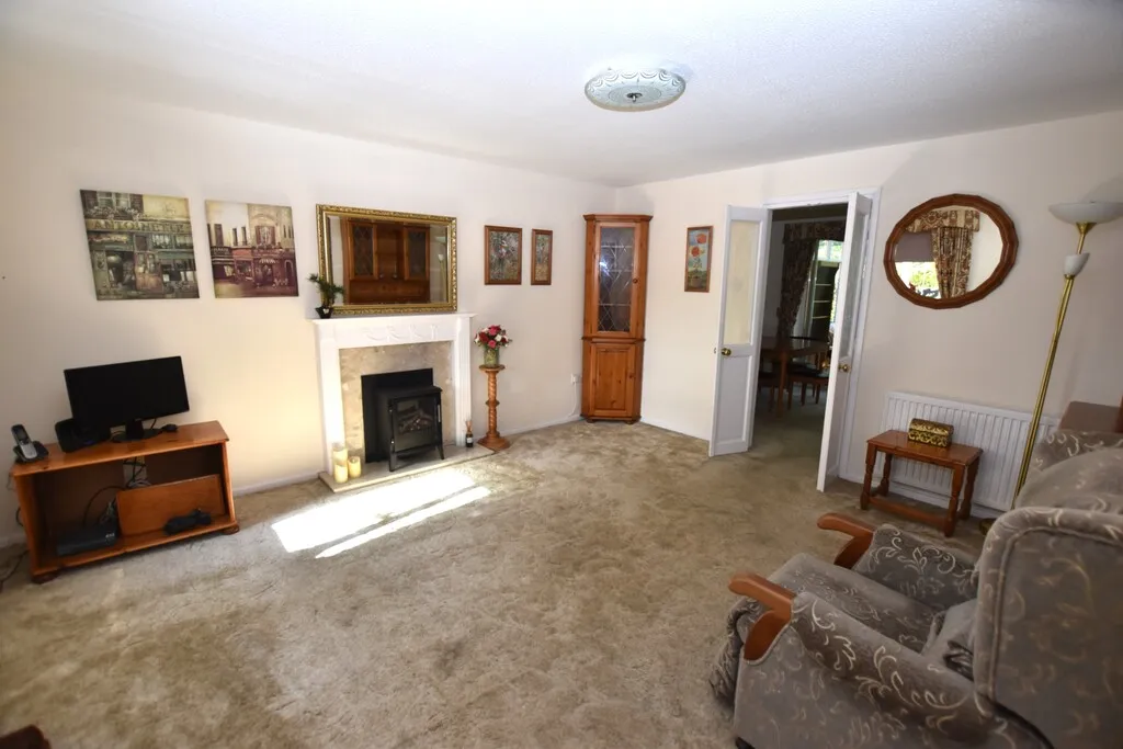 Waterside Drive, Market Drayton, photo 6