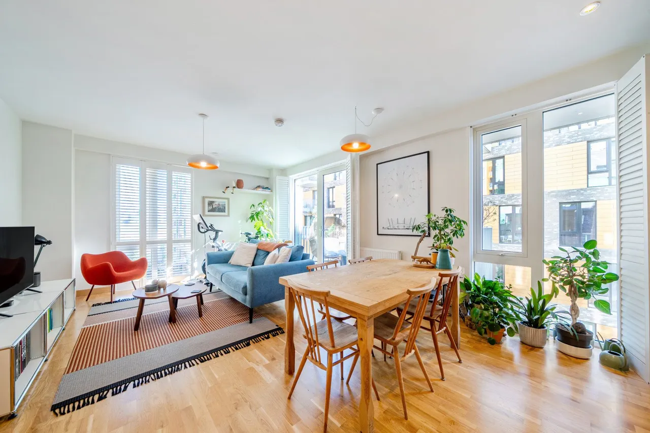 2 bed flat for sale — Christchurch Way, SE10