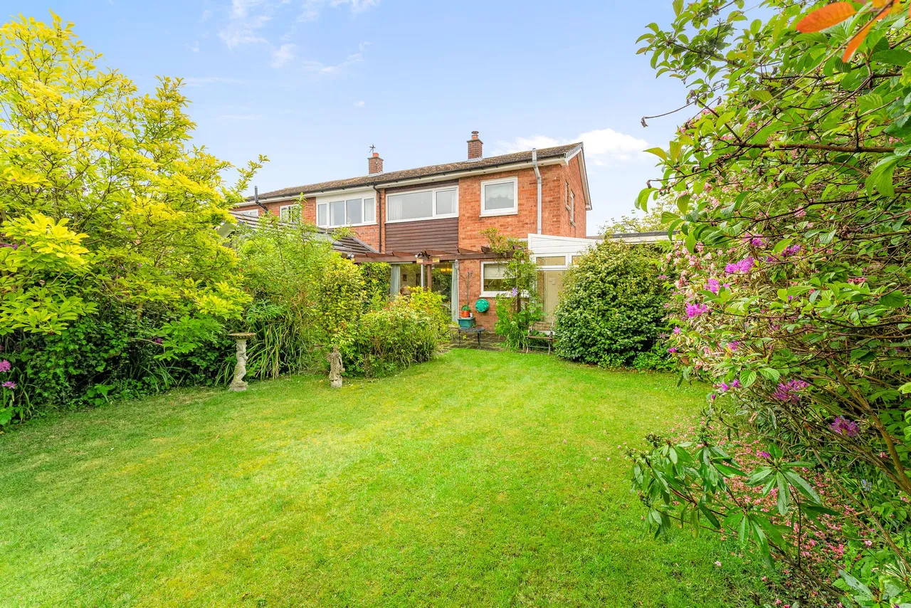 Clarence Avenue, Widnes, Widnes, WA8 9EL, photo 22