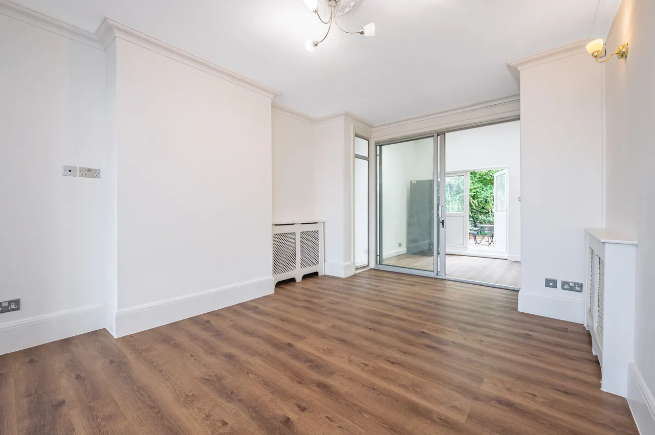 73 Southfields, London, photo 3