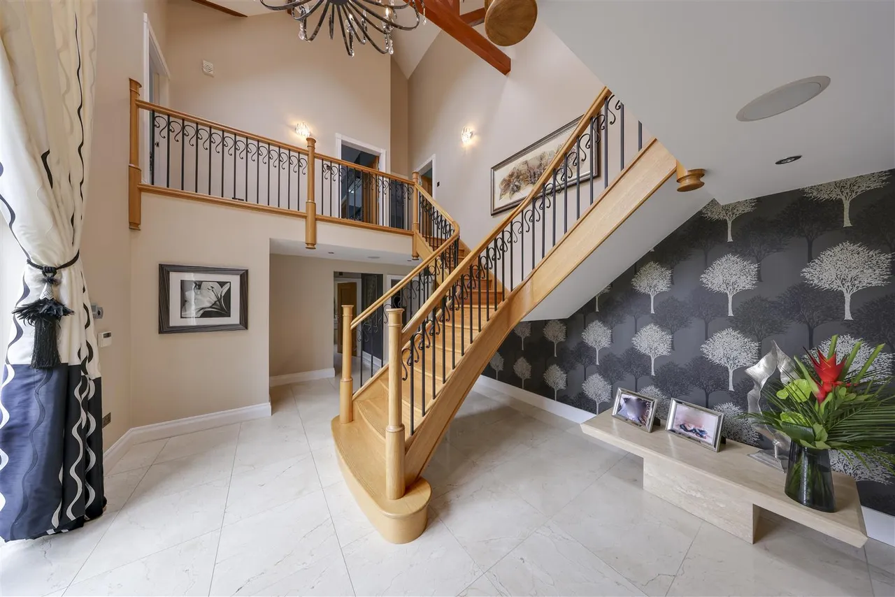 College Lane, Rawtenstall, photo 9