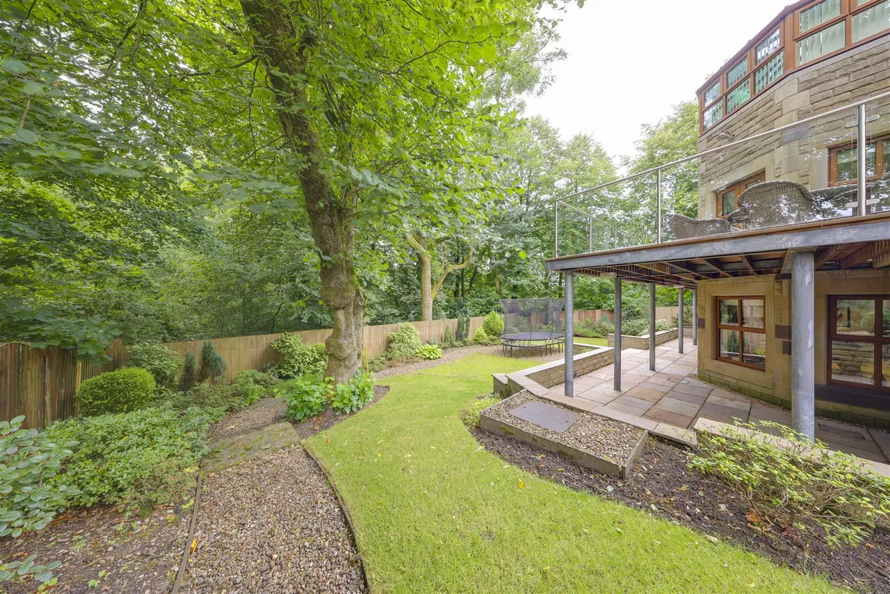 College Lane, Rawtenstall, photo 6