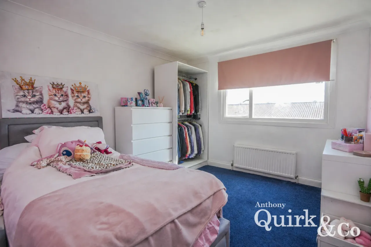First Avenue, Canvey Island, SS8, photo 9