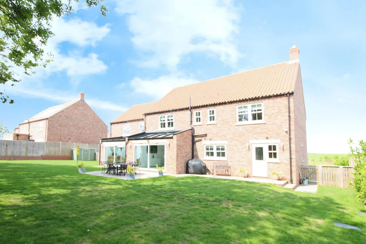 Lilac Close, Sutton, DN22, photo 2