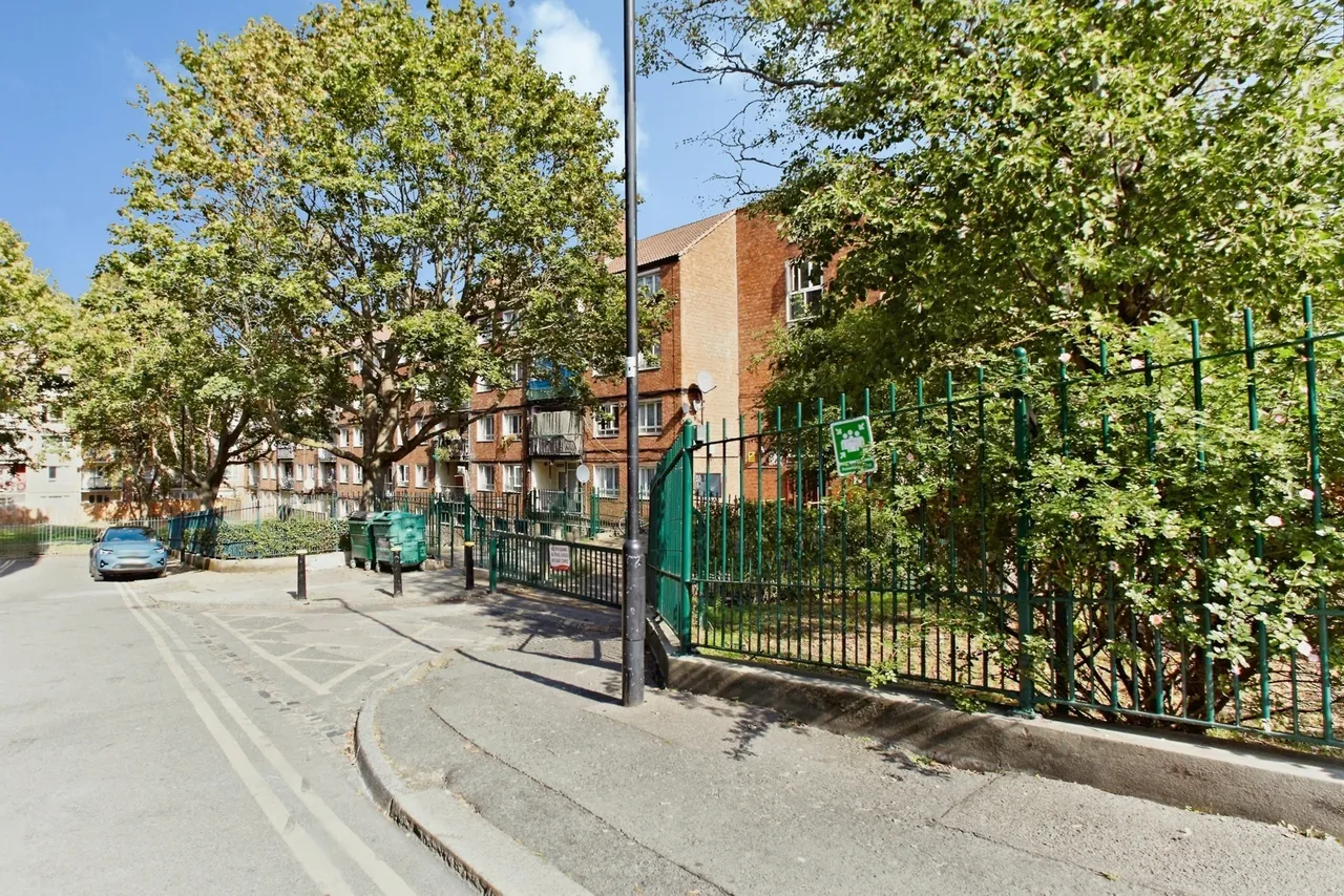 Heather Close, Battersea, SW8, photo 5