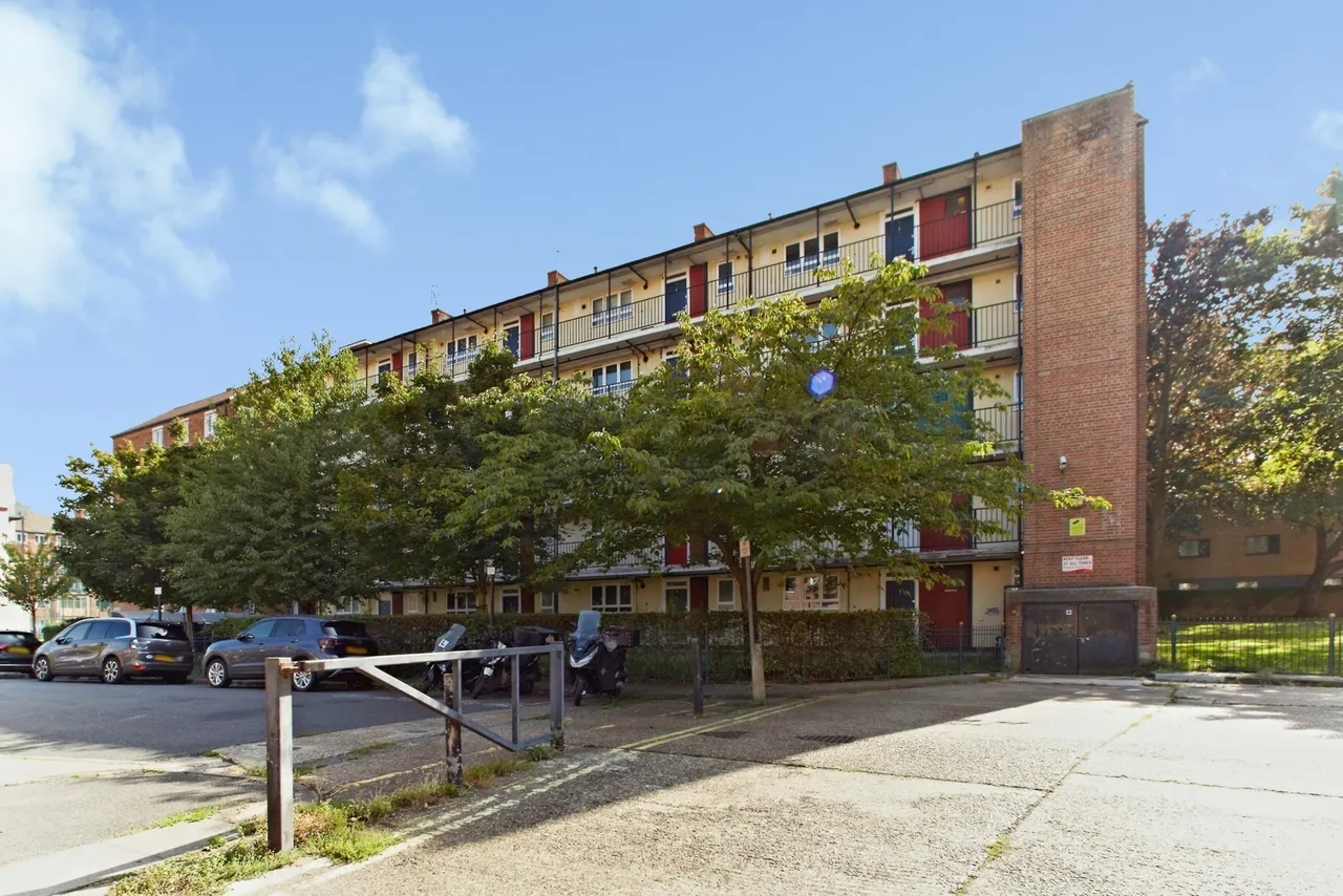Heather Close, Battersea, SW8, photo 11