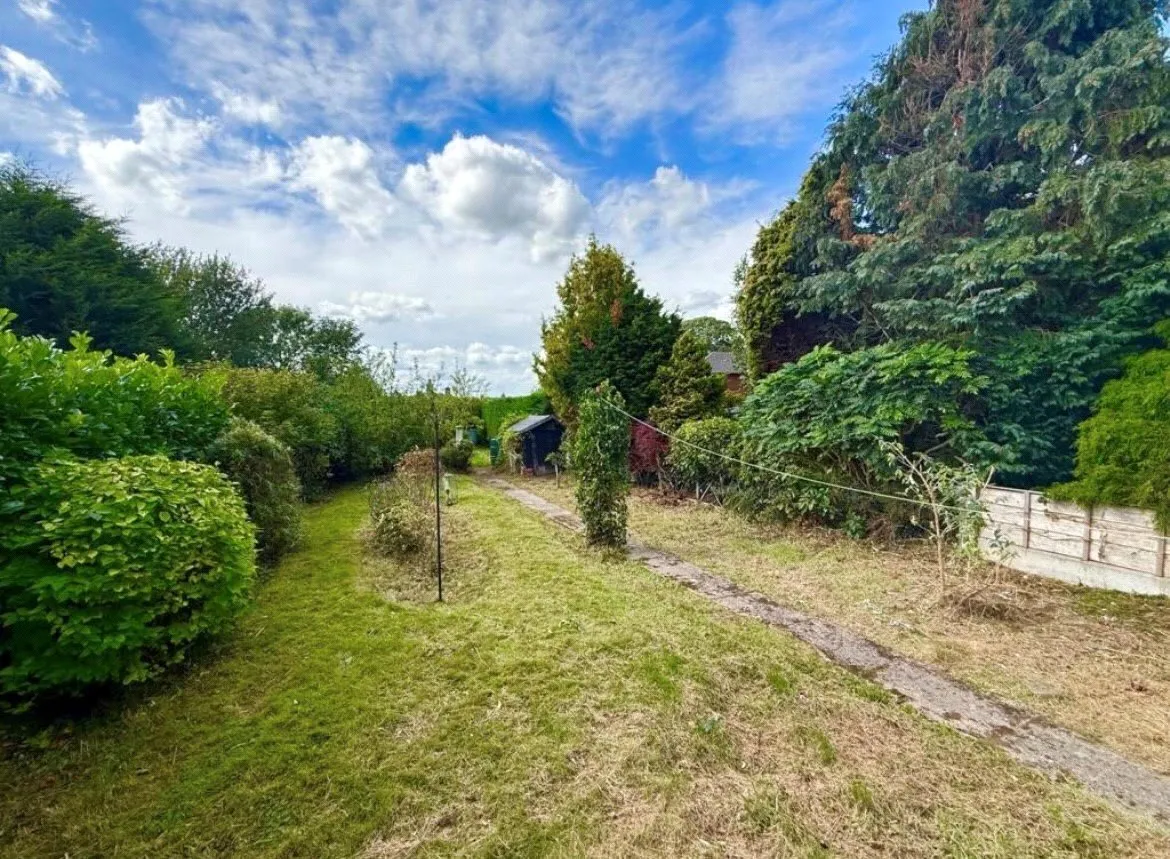 Barnfield Road, Bollington, Macclesfield, Cheshire, SK10, photo 4