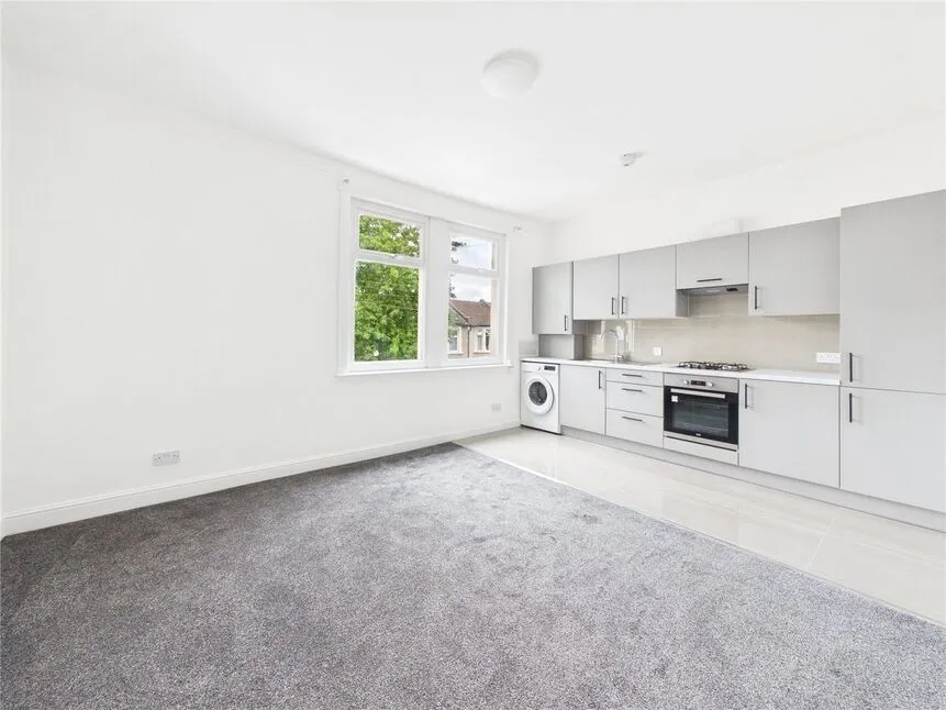 Palamos Road, Leyton, E10, photo 2