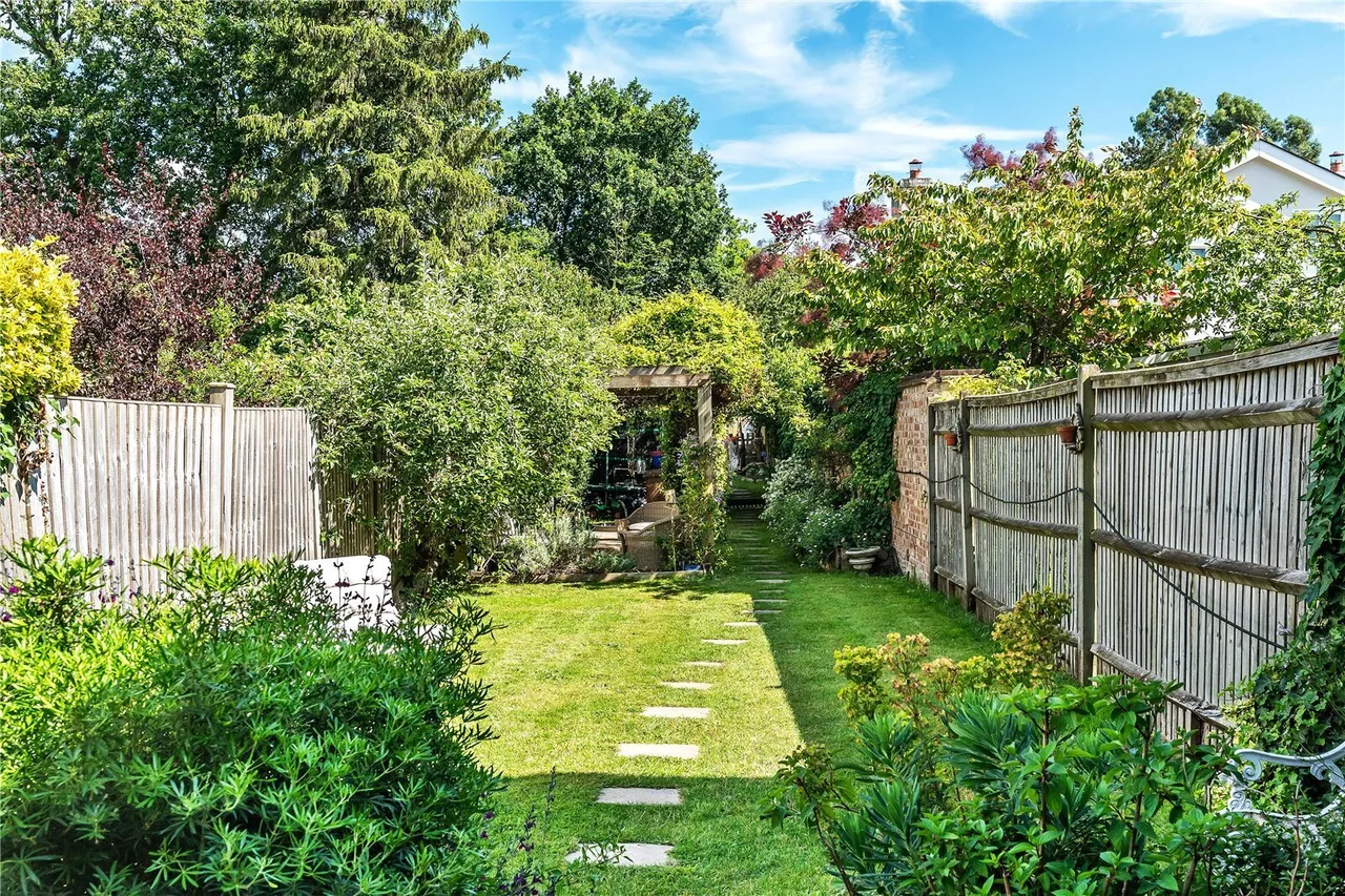 Flanchford Road, Reigate, RH2, photo 4