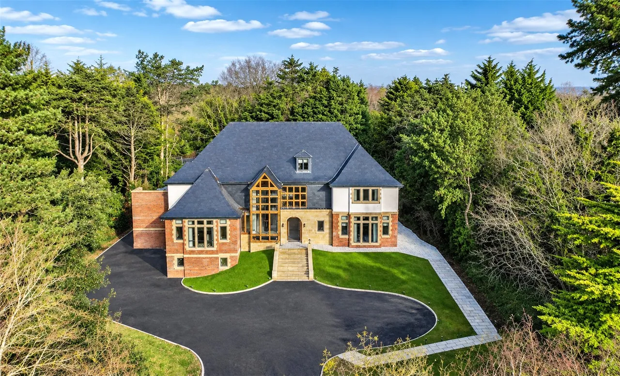 6 bed house for sale, Croft Drive, Caldy, CH48