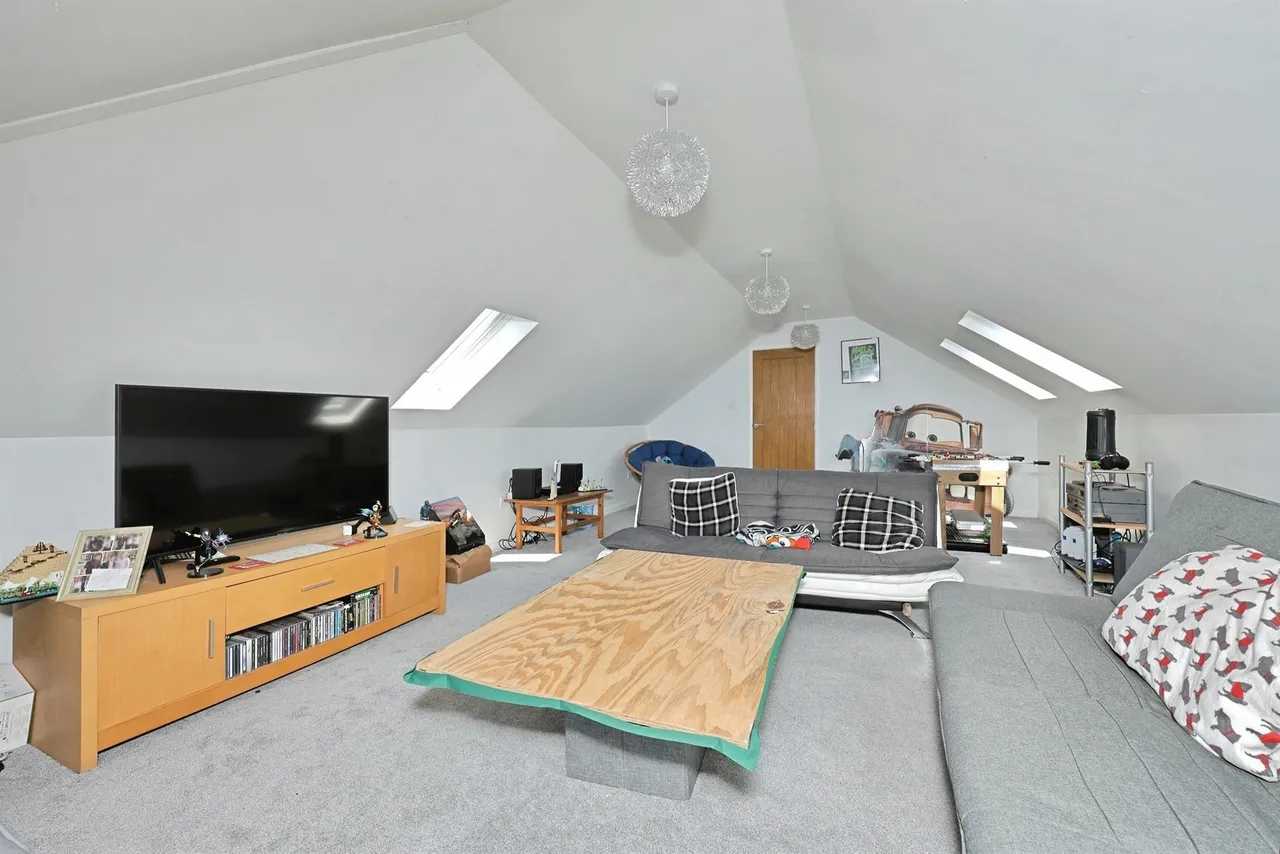 Pyebush Lane, Acle, NR13, photo 11