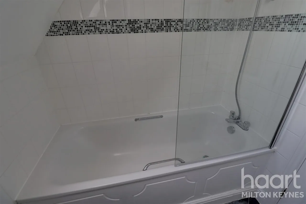 Wooton Court, New Bradwell, MK13, photo 9