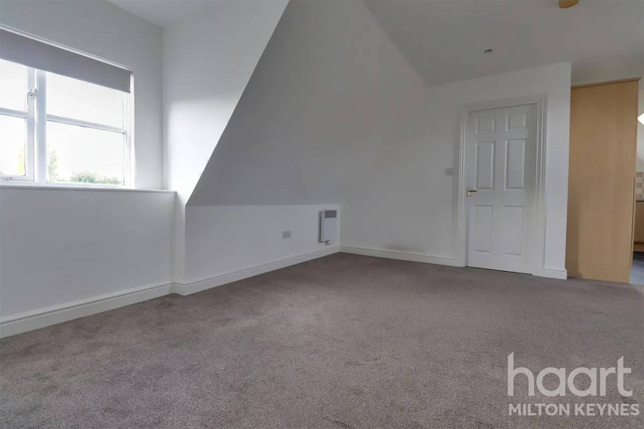 Wooton Court, New Bradwell, MK13, photo 2
