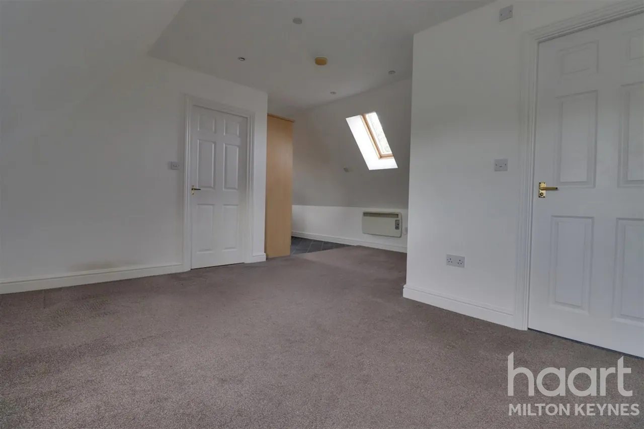 Wooton Court, New Bradwell, MK13, photo 5