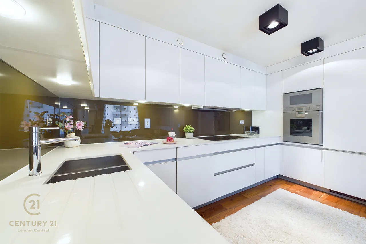 Bolsover Street, Fitzrovia, W1W, photo 3