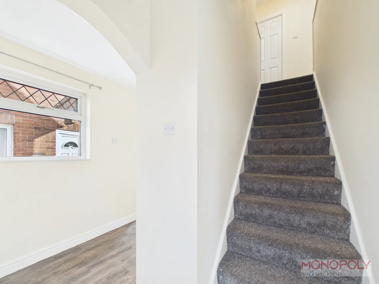 Poplar Avenue, Gresford, LL12, photo 2