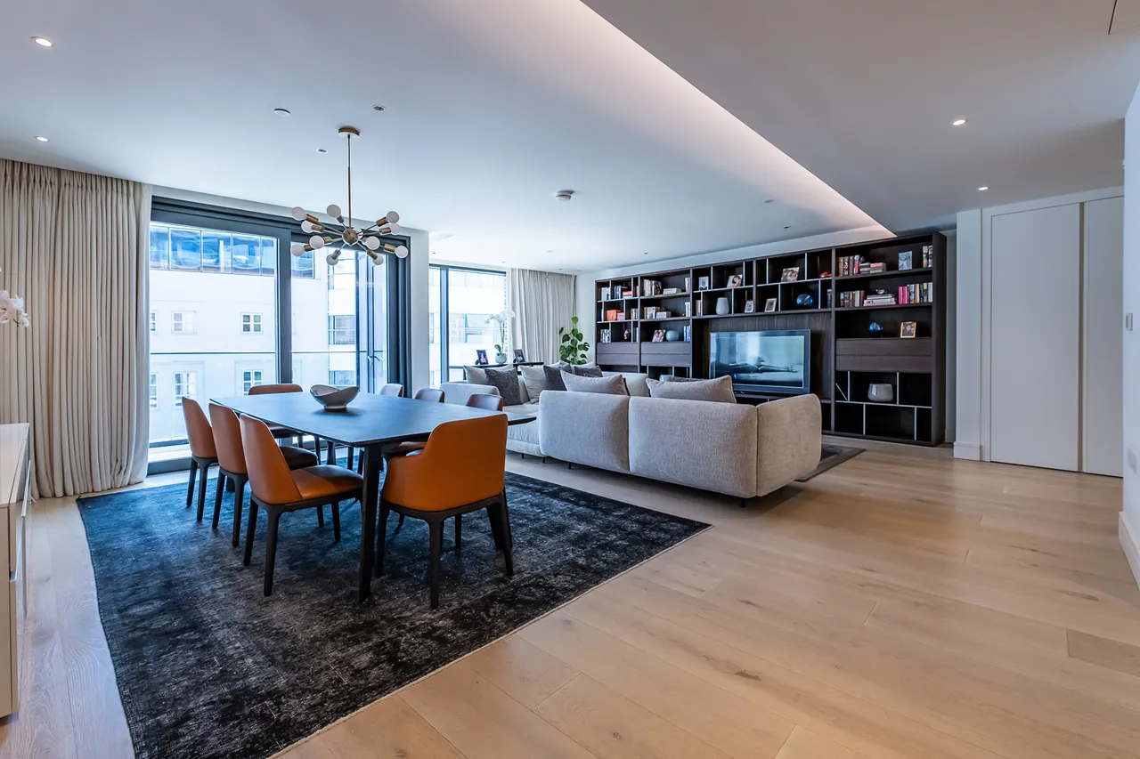 3 bed flat for sale — Harbour Avenue, London, SW10