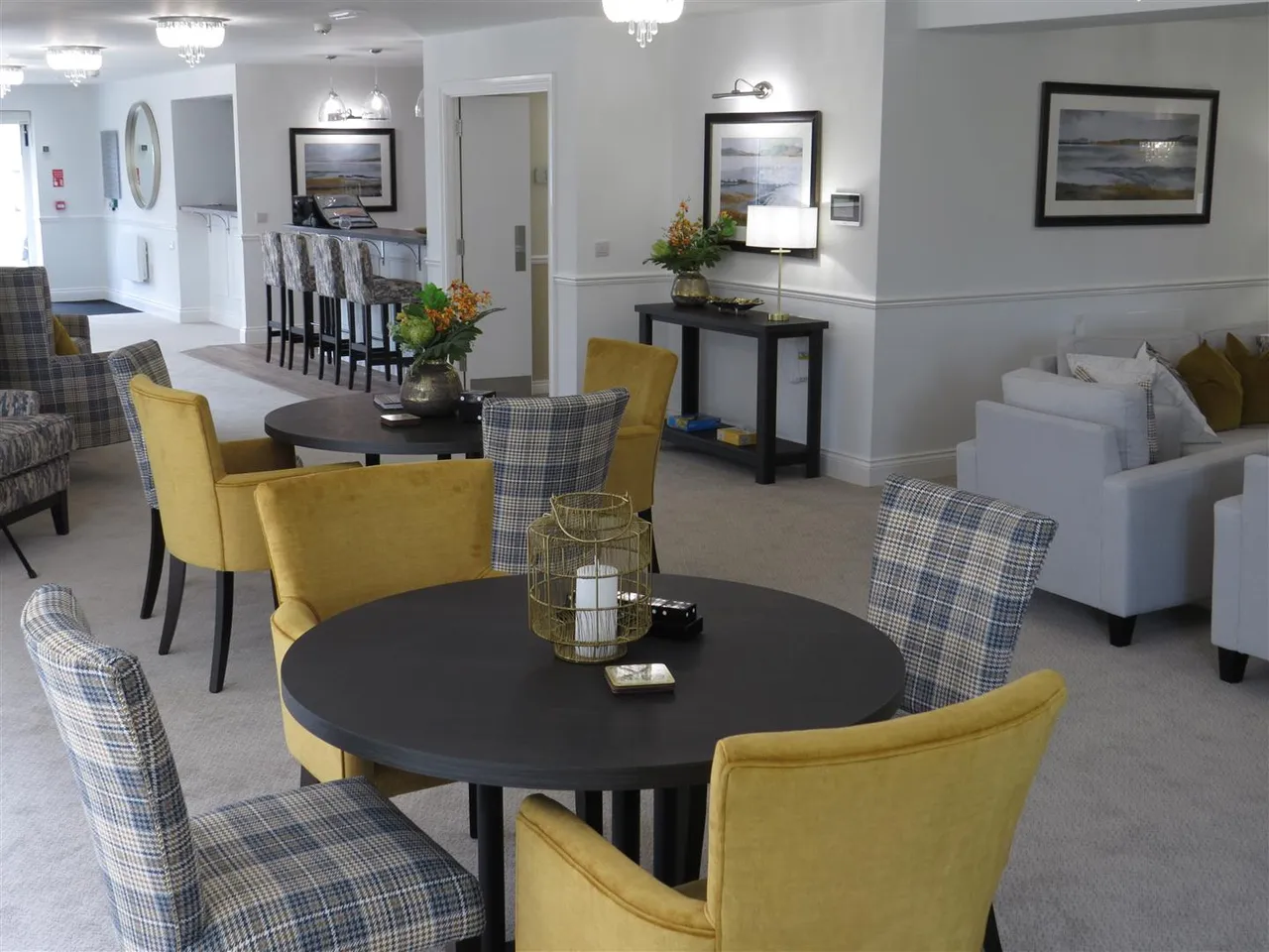 1 bed flat to rent, Queen Elizabeth Avenue, Lymington, SO41