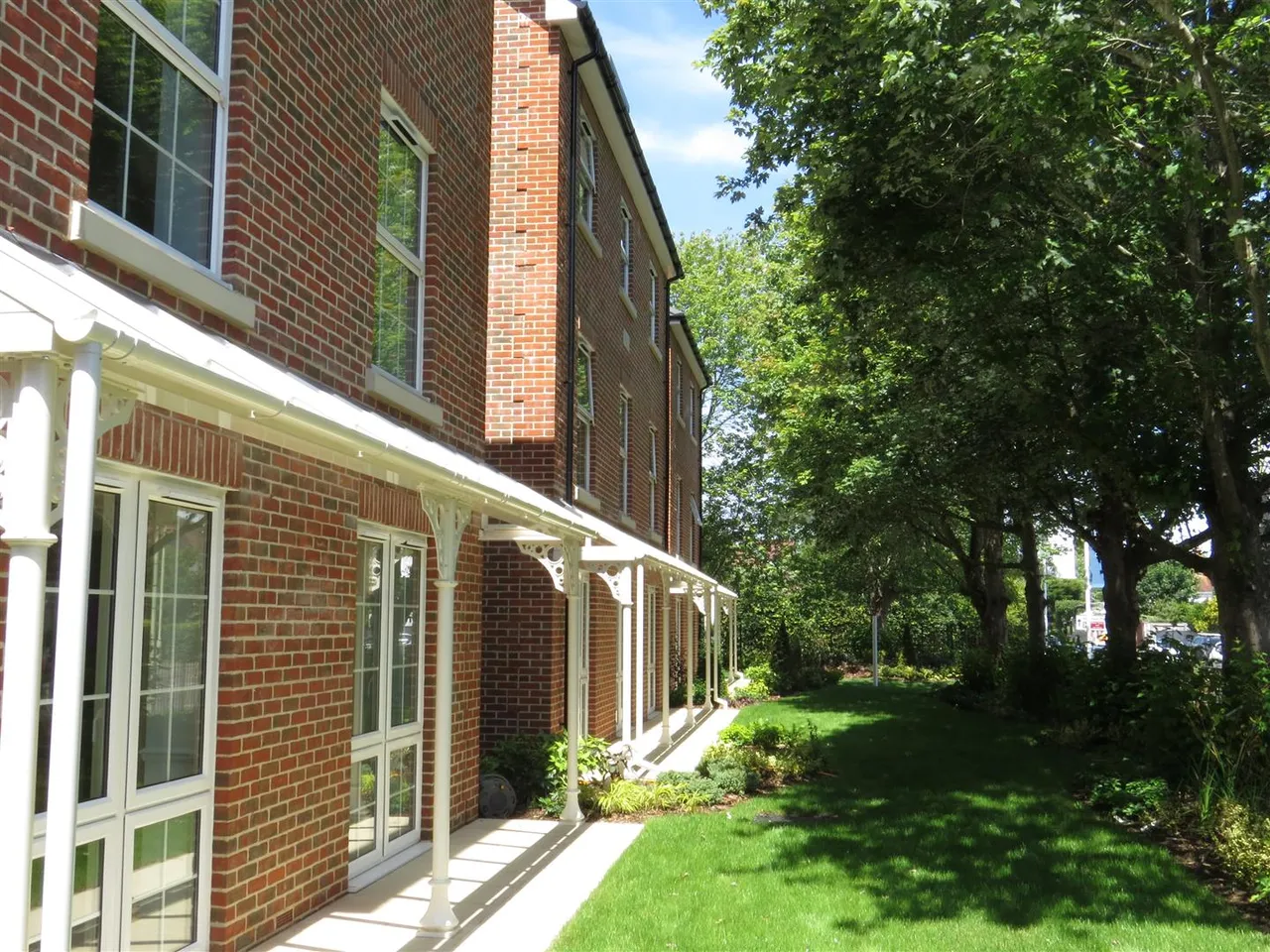 Queen Elizabeth Avenue, Lymington, SO41, photo 10