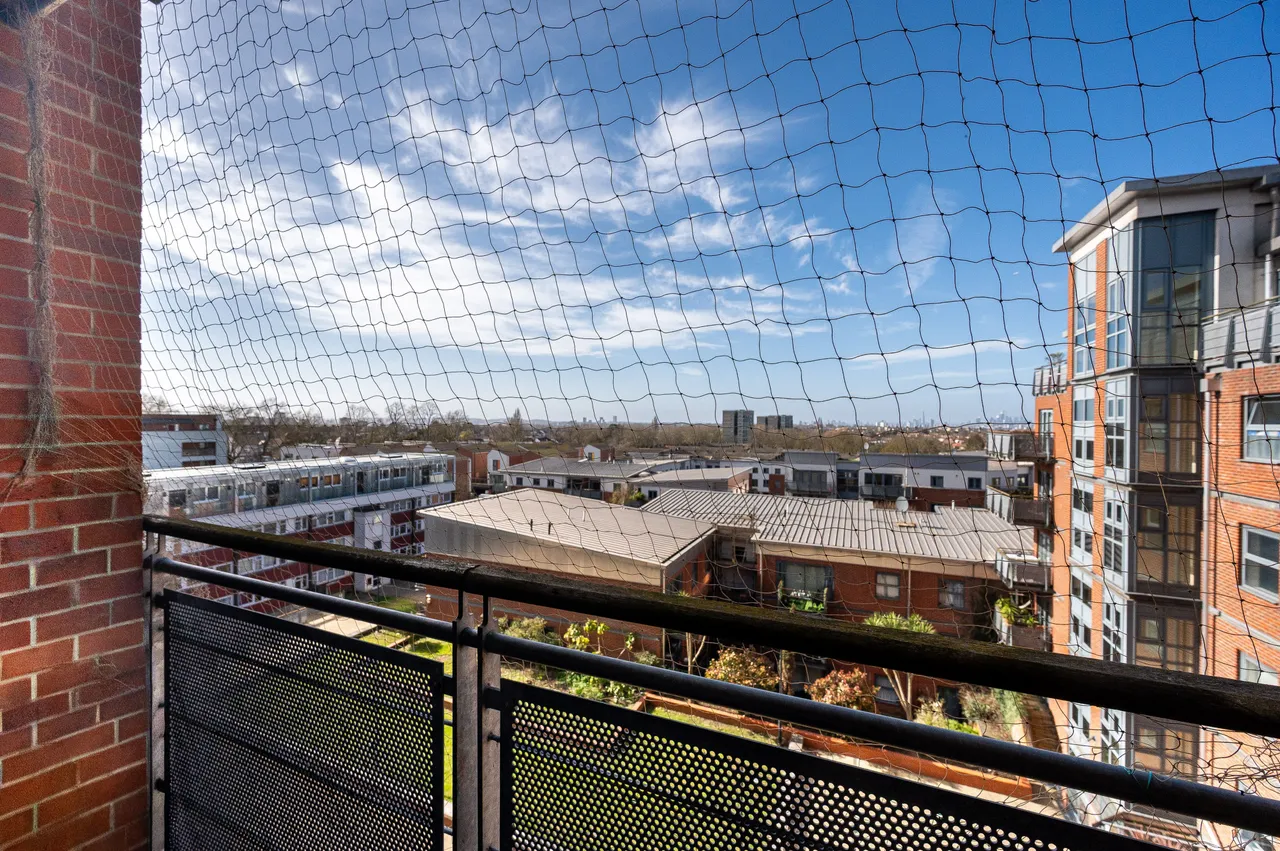 25 Bailey House, Berber Parade, London, photo 6