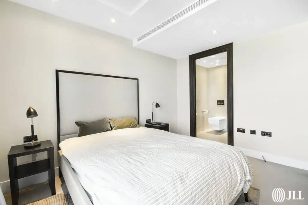 Kensington High Street, London, W14, photo 15