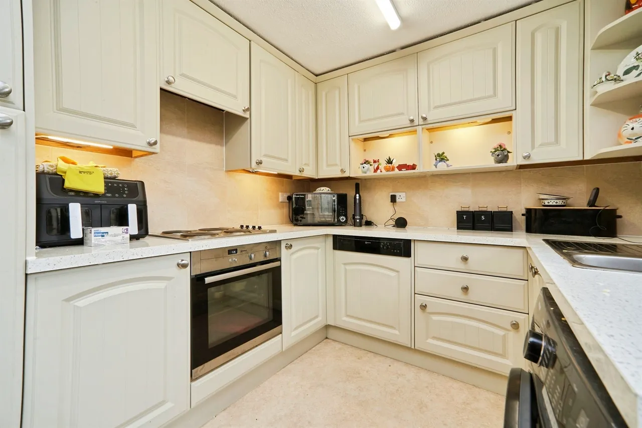 Greenlea Road, Yeadon, Leeds, photo 6