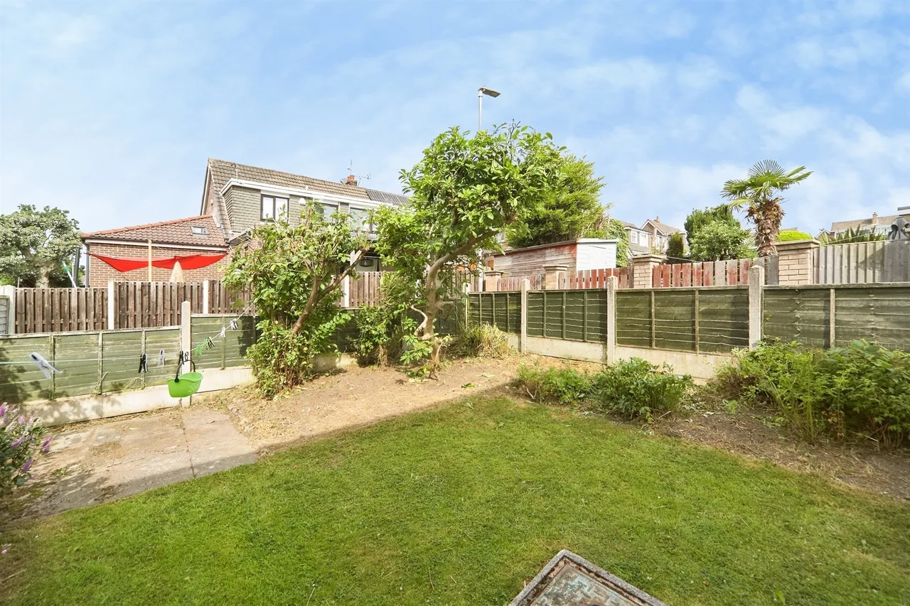 Greenlea Road, Yeadon, Leeds, photo 7