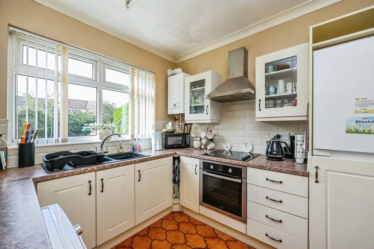 Edmund Grove, Hucknall, NG15, photo 5