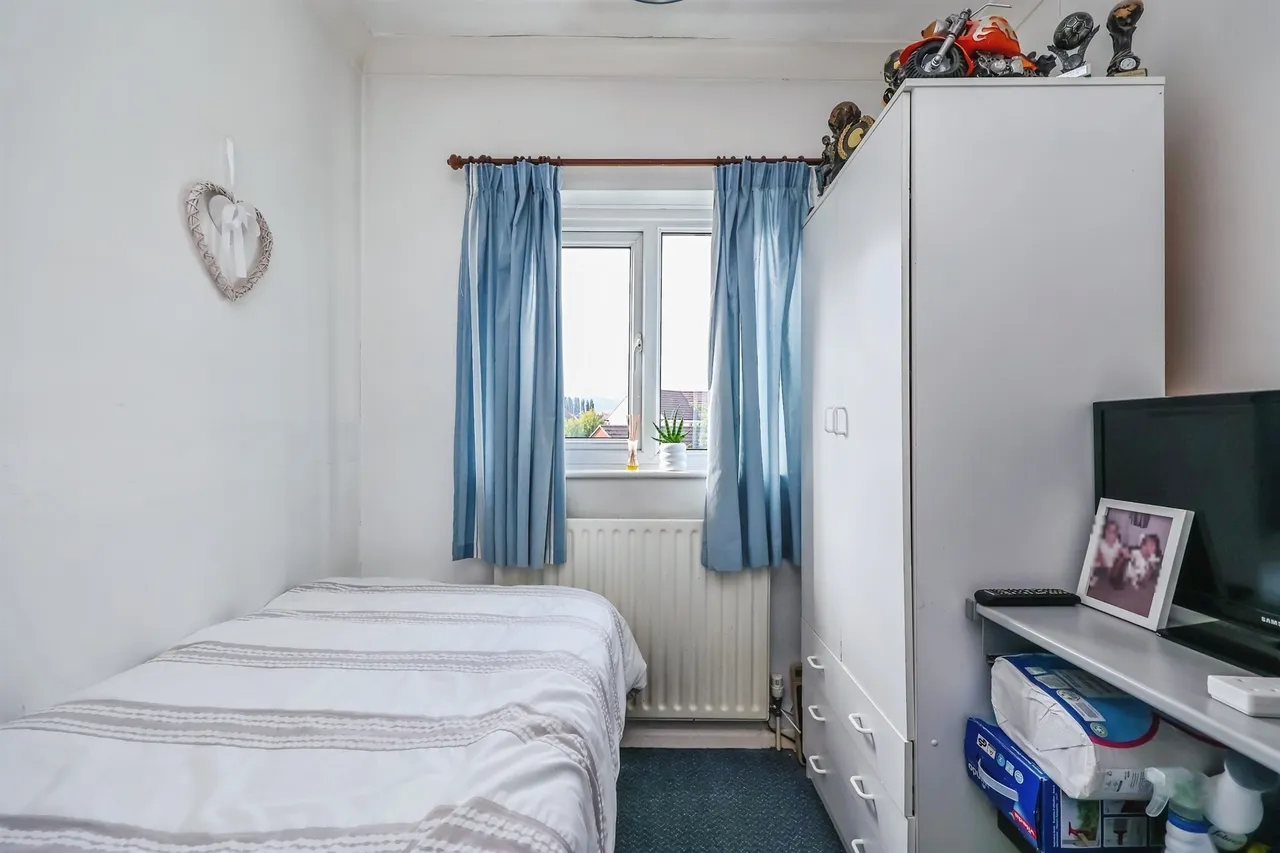 Edmund Grove, Hucknall, NG15, photo 10