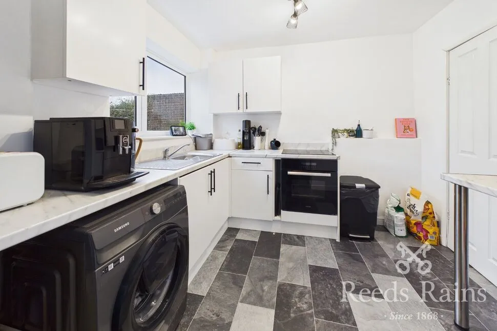 Wood Green, Leyland, PR25, photo 5
