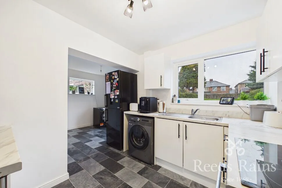 Wood Green, Leyland, PR25, photo 6