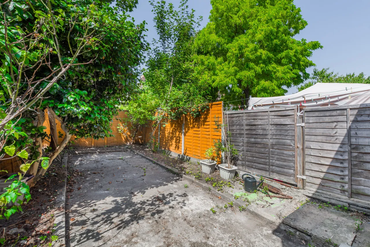 128 Holbrook Road, London, photo 5