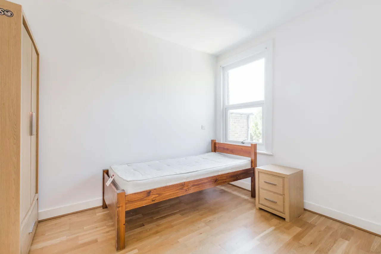128 Holbrook Road, London, photo 4