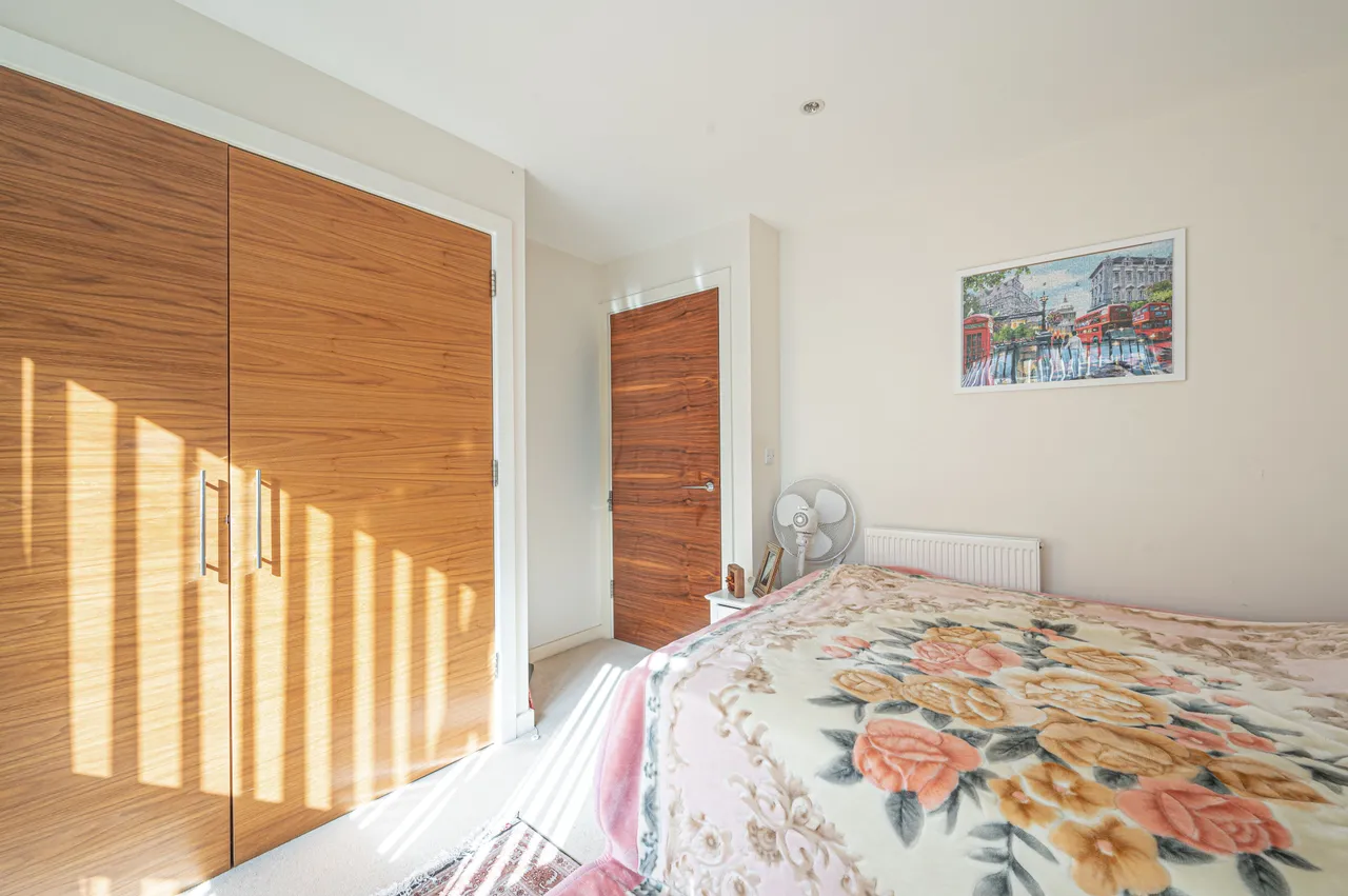 6 Monarch Court, Howard Road, Stanmore, photo 7