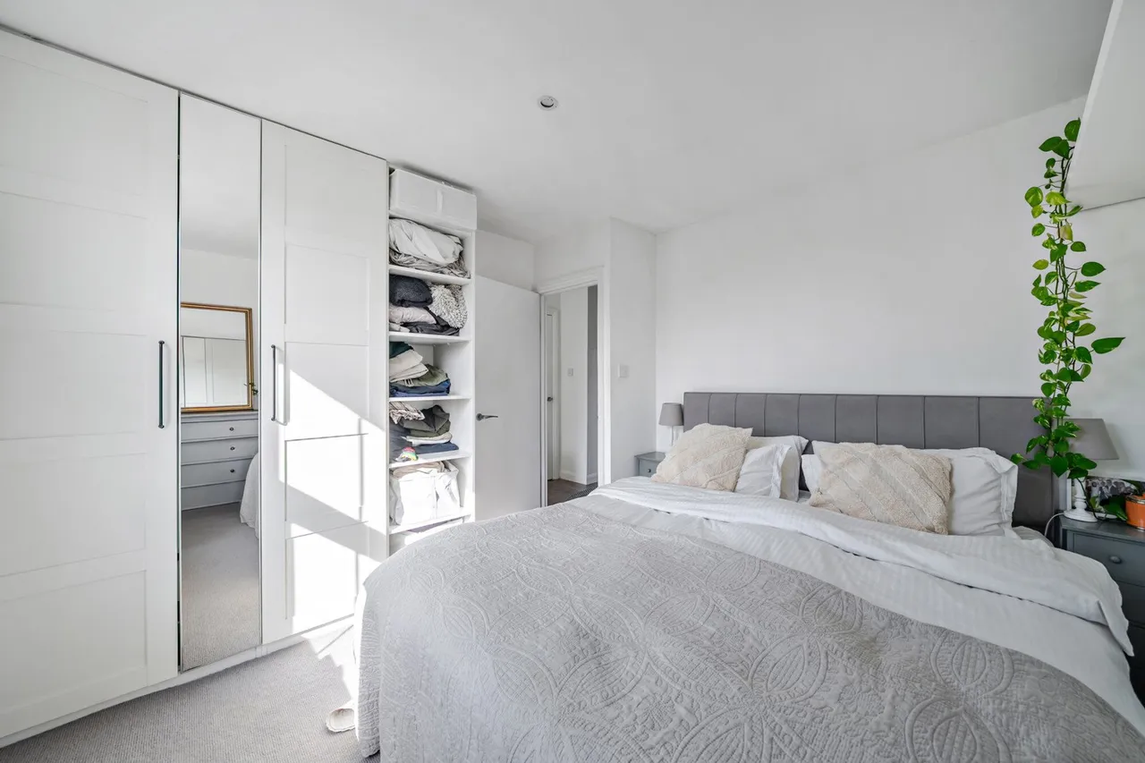 Coldharbour Lane, SE5, photo 16