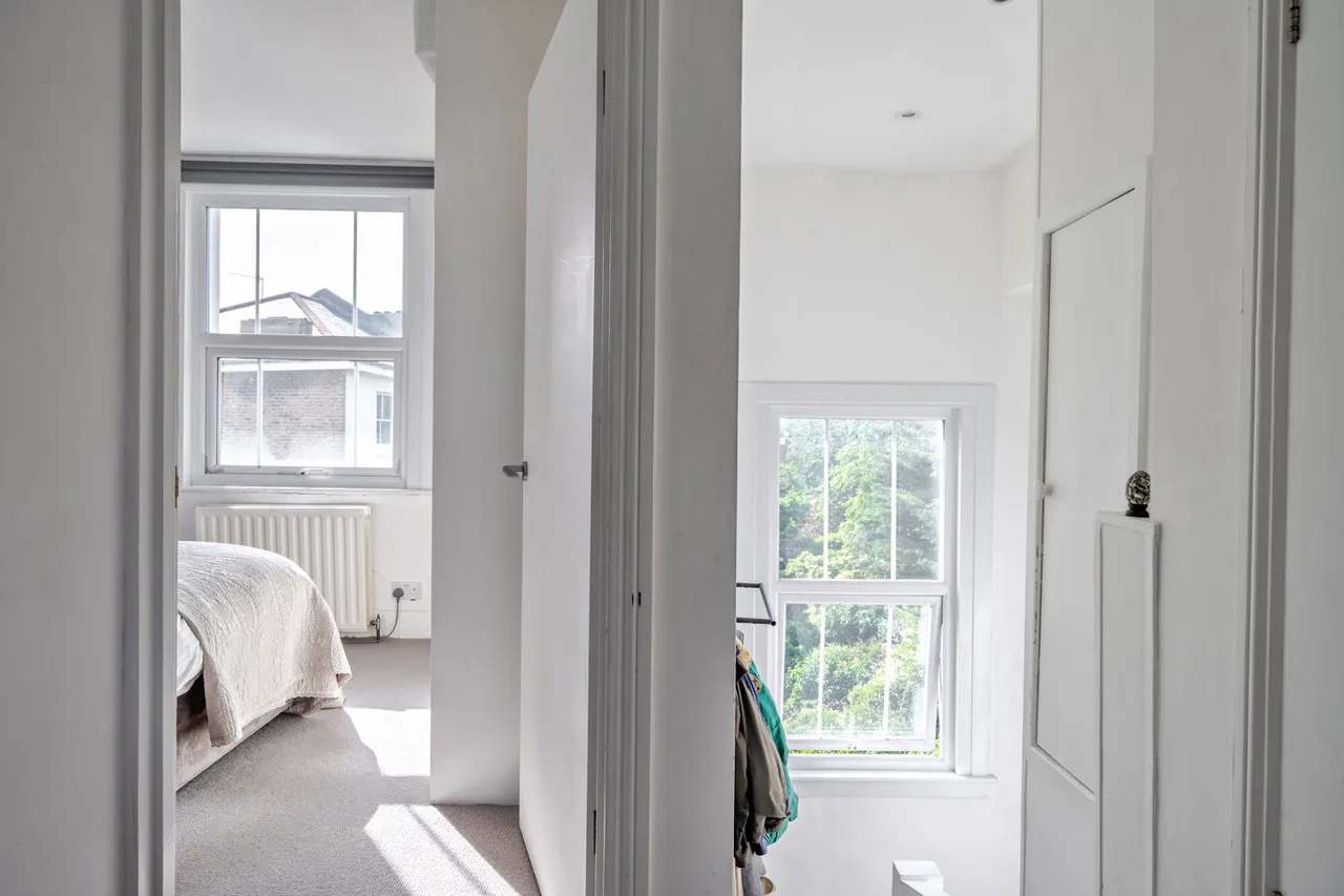 Coldharbour Lane, SE5, photo 15