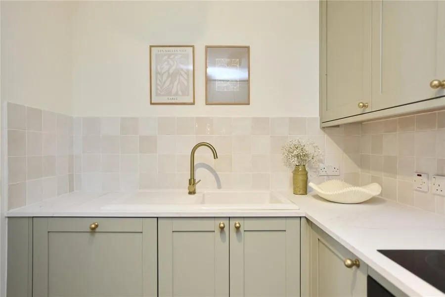 Fulham Road, London, SW6, photo 7