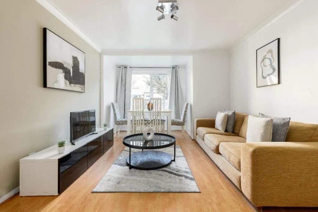 2 bed flat for sale — Chaucer Drive, London, SE1