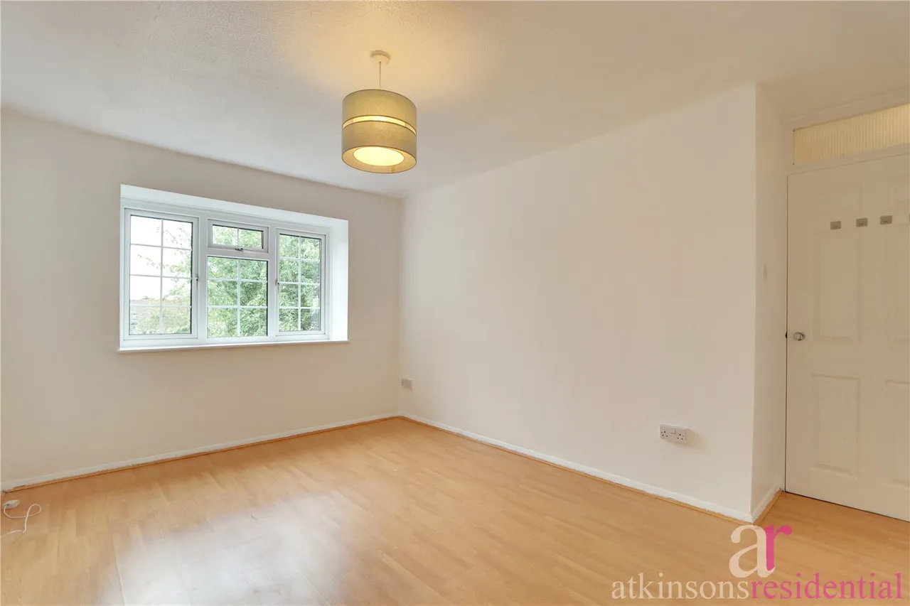 Crofton Way, Enfield, Middlesex, EN2 8HS, photo 7