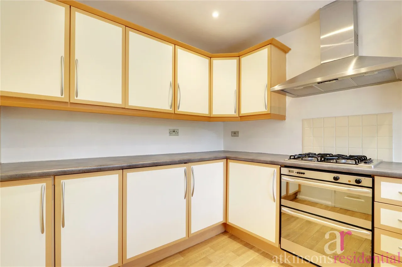 Crofton Way, Enfield, Middlesex, EN2 8HS, photo 6