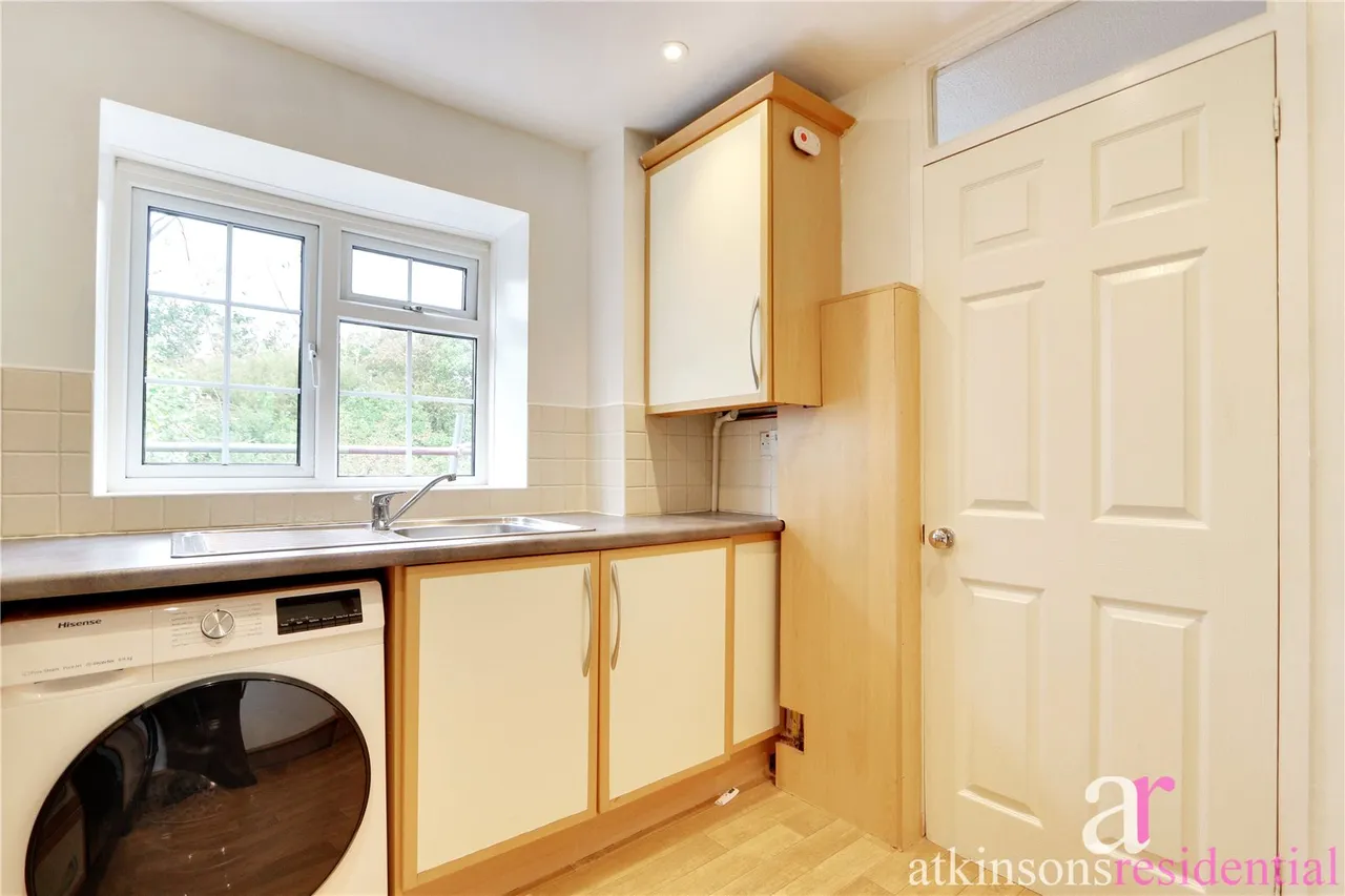 Crofton Way, Enfield, Middlesex, EN2 8HS, photo 5