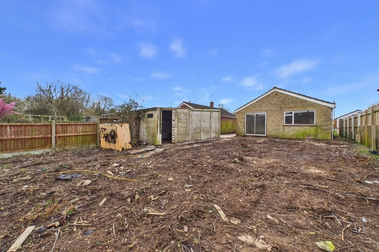 Chandlers Road, Whitnash, Leamington Spa, photo 12