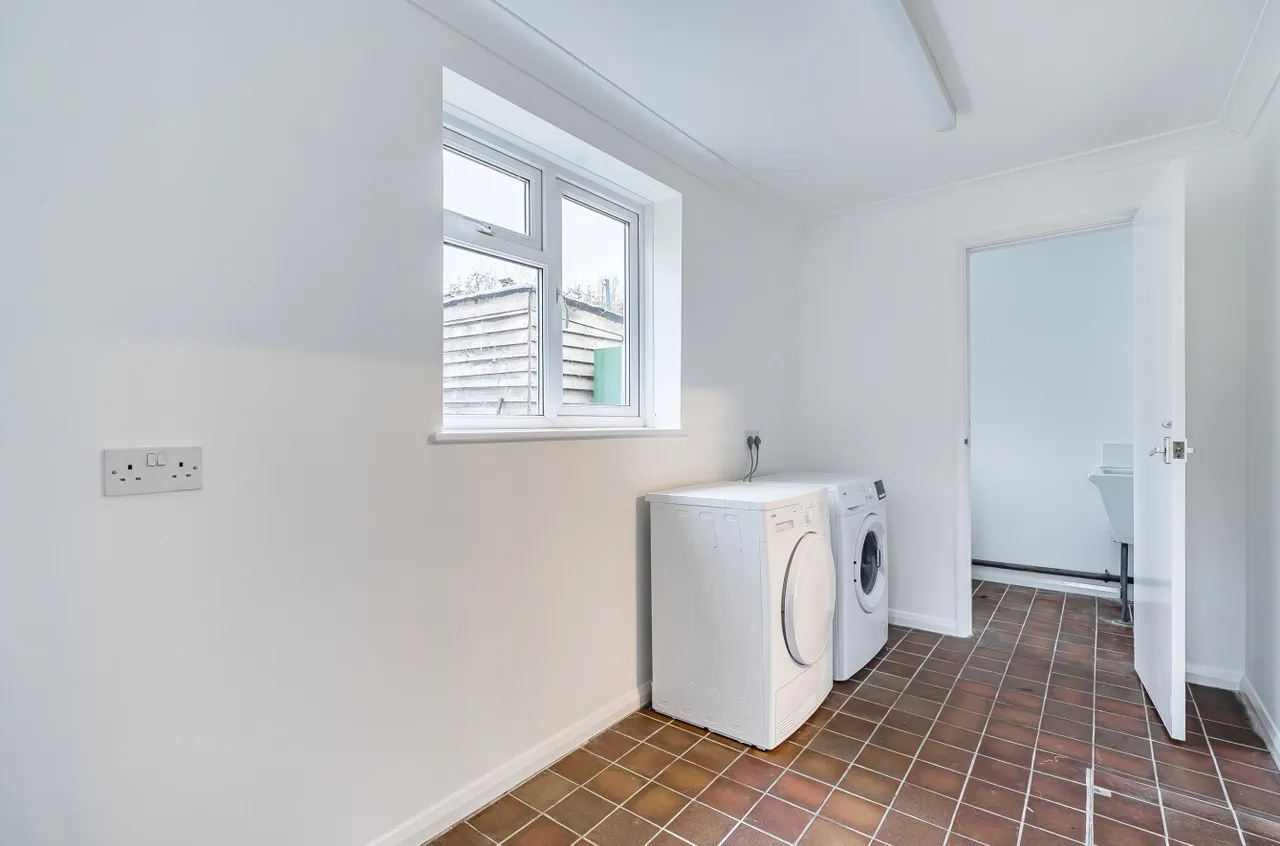 West Road, Barton Stacey, SO21, photo 17