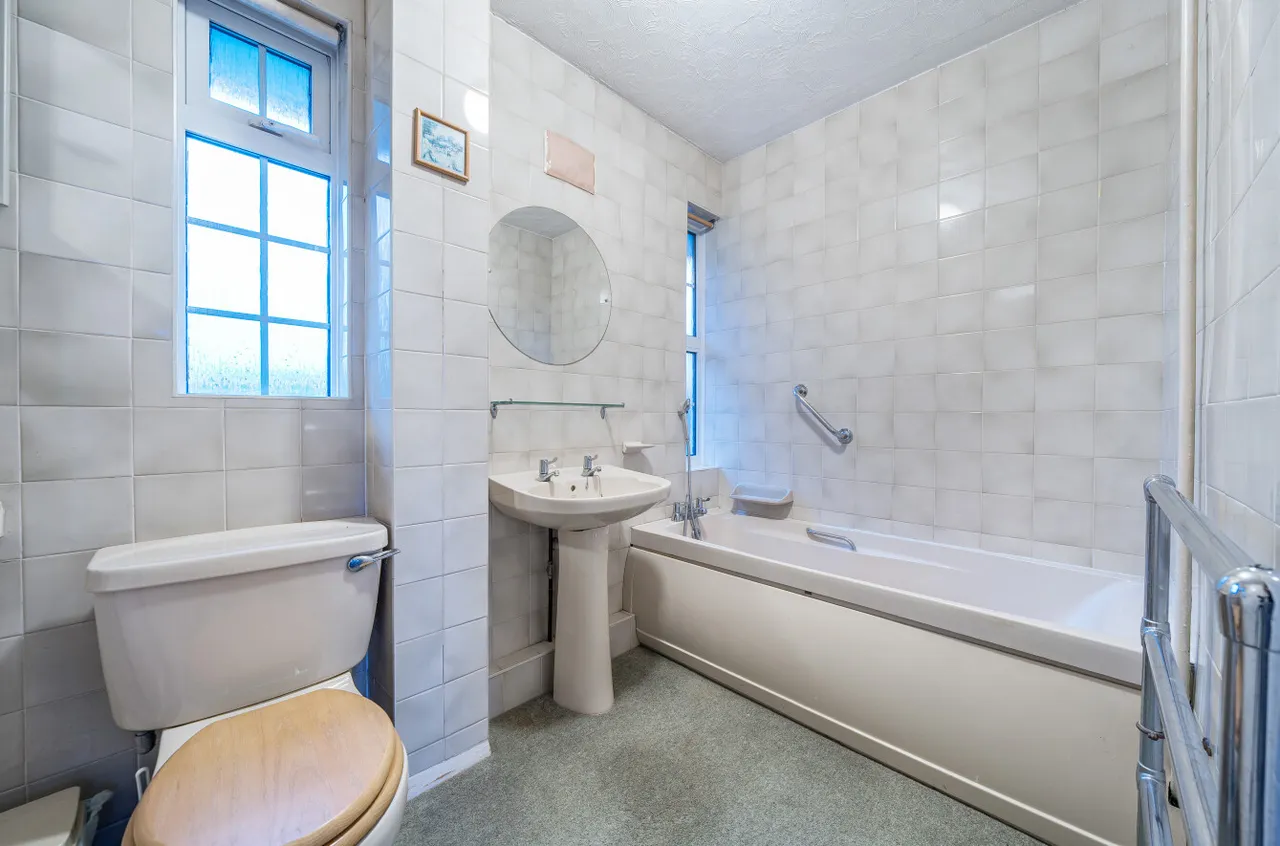 West Road, Barton Stacey, SO21, photo 7