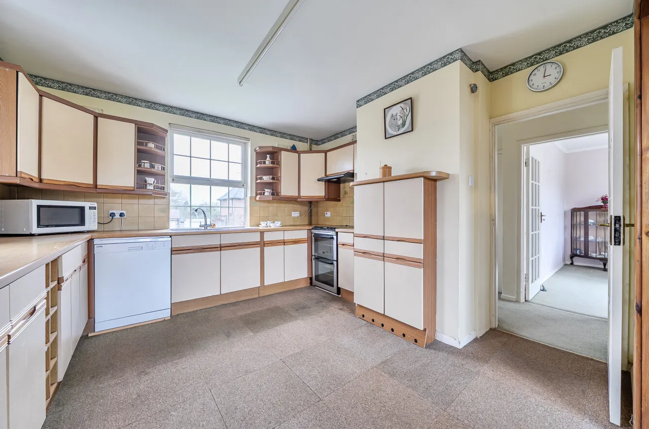 West Road, Barton Stacey, SO21, photo 18