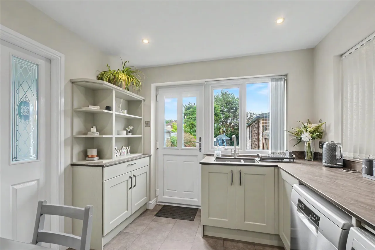 Lancaster Avenue, Sandiacre, NG10, photo 9