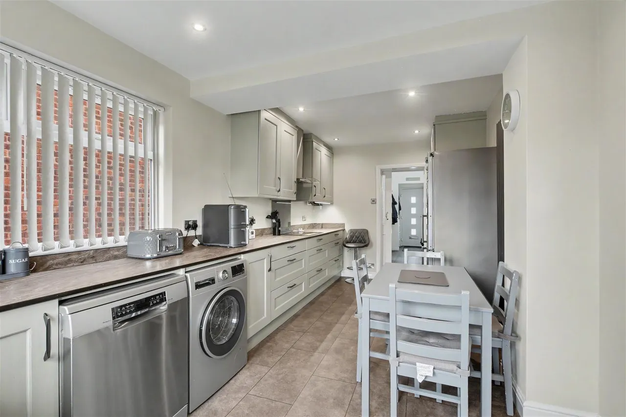 Lancaster Avenue, Sandiacre, NG10, photo 8
