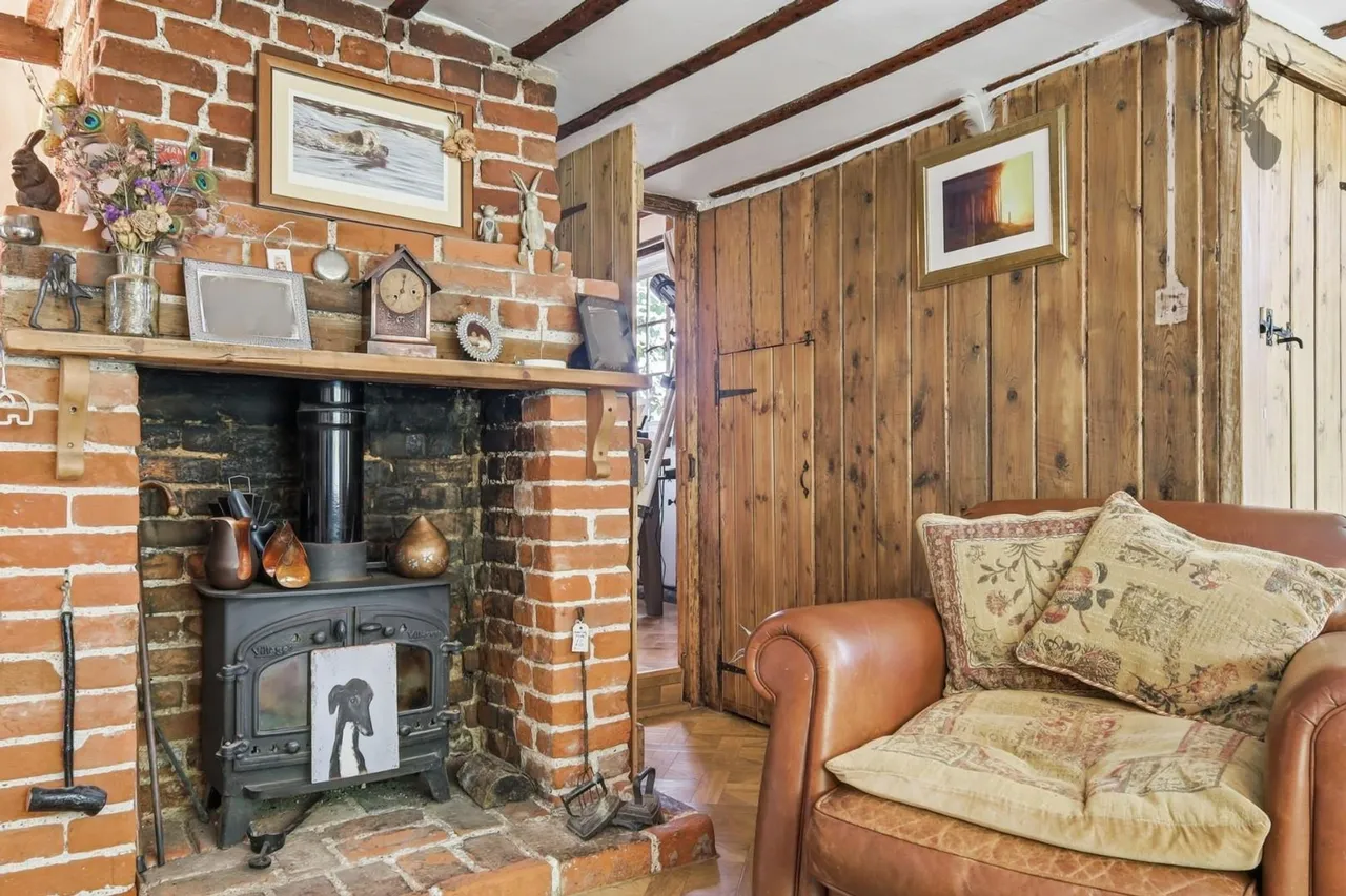 Beauchamp Roding, CM5, photo 5
