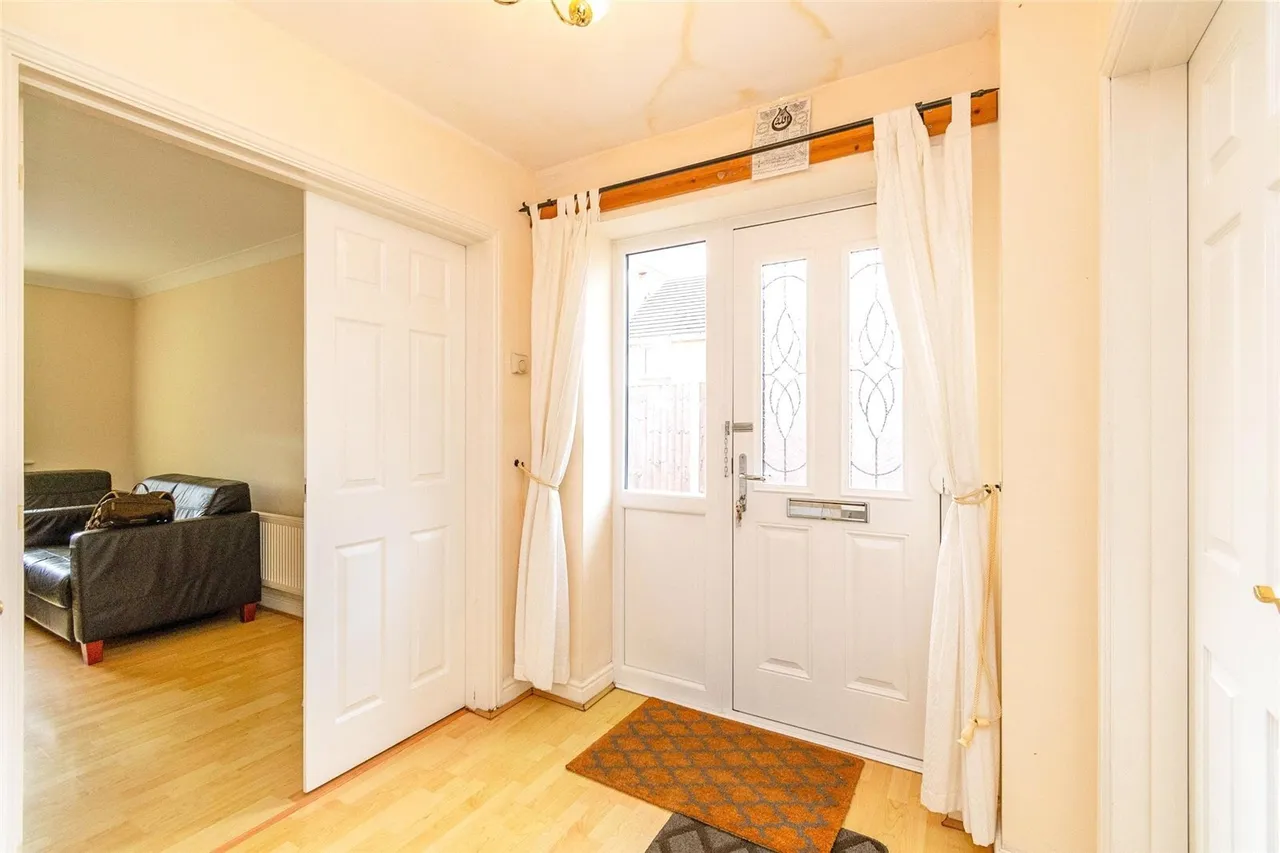 Lupin Grove, Walsall, WS5, photo 8