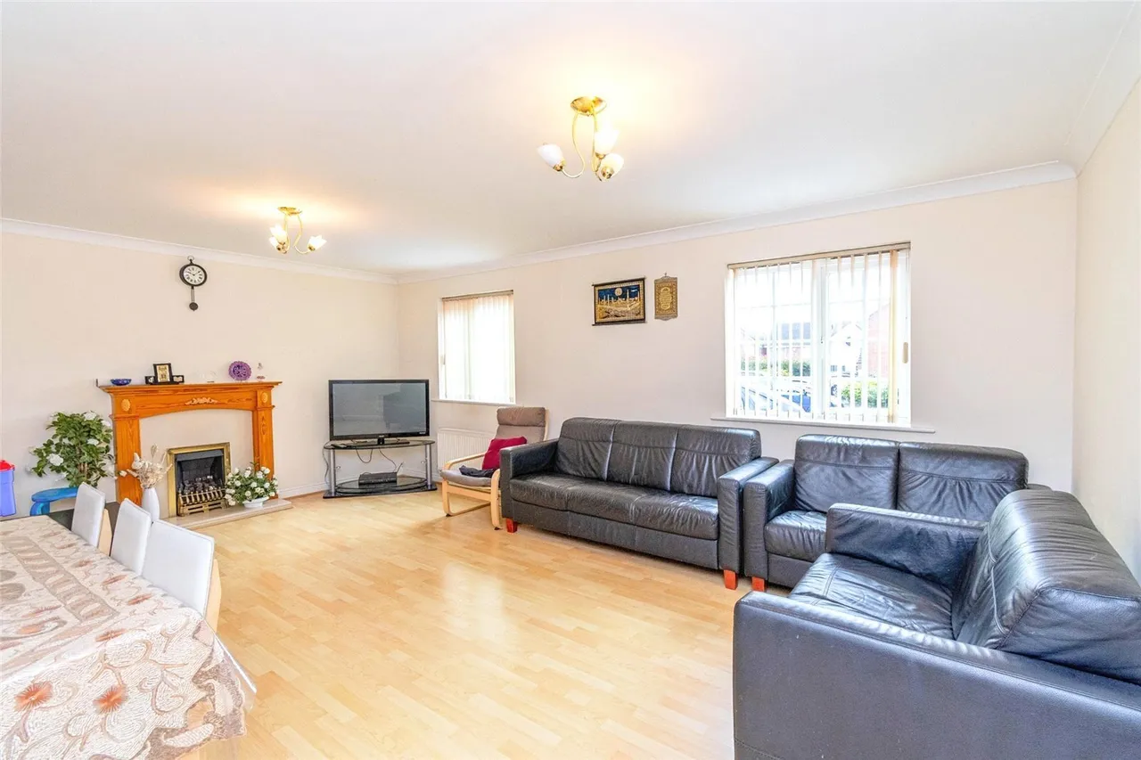 Lupin Grove, Walsall, WS5, photo 2